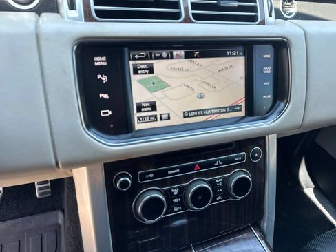 Used 2015 Land Rover Range Rover Supercharged AWD/4WD image 42
