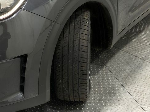 Used 2018 Kia Niro EX w/ EX Touring Graphite Edition image 35