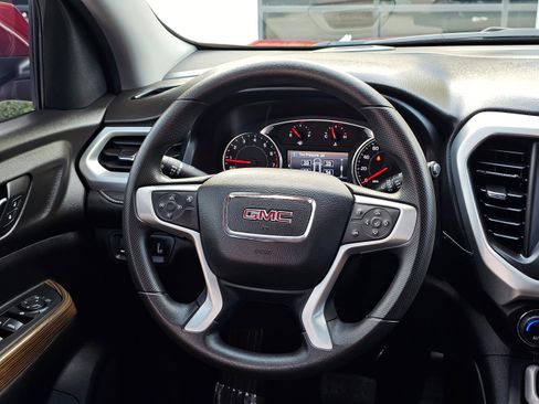Used 2023 GMC Acadia SLE image 23