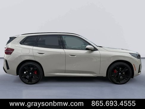 Used 2025 BMW X3 xDrive30i w/ Premium Package image 2