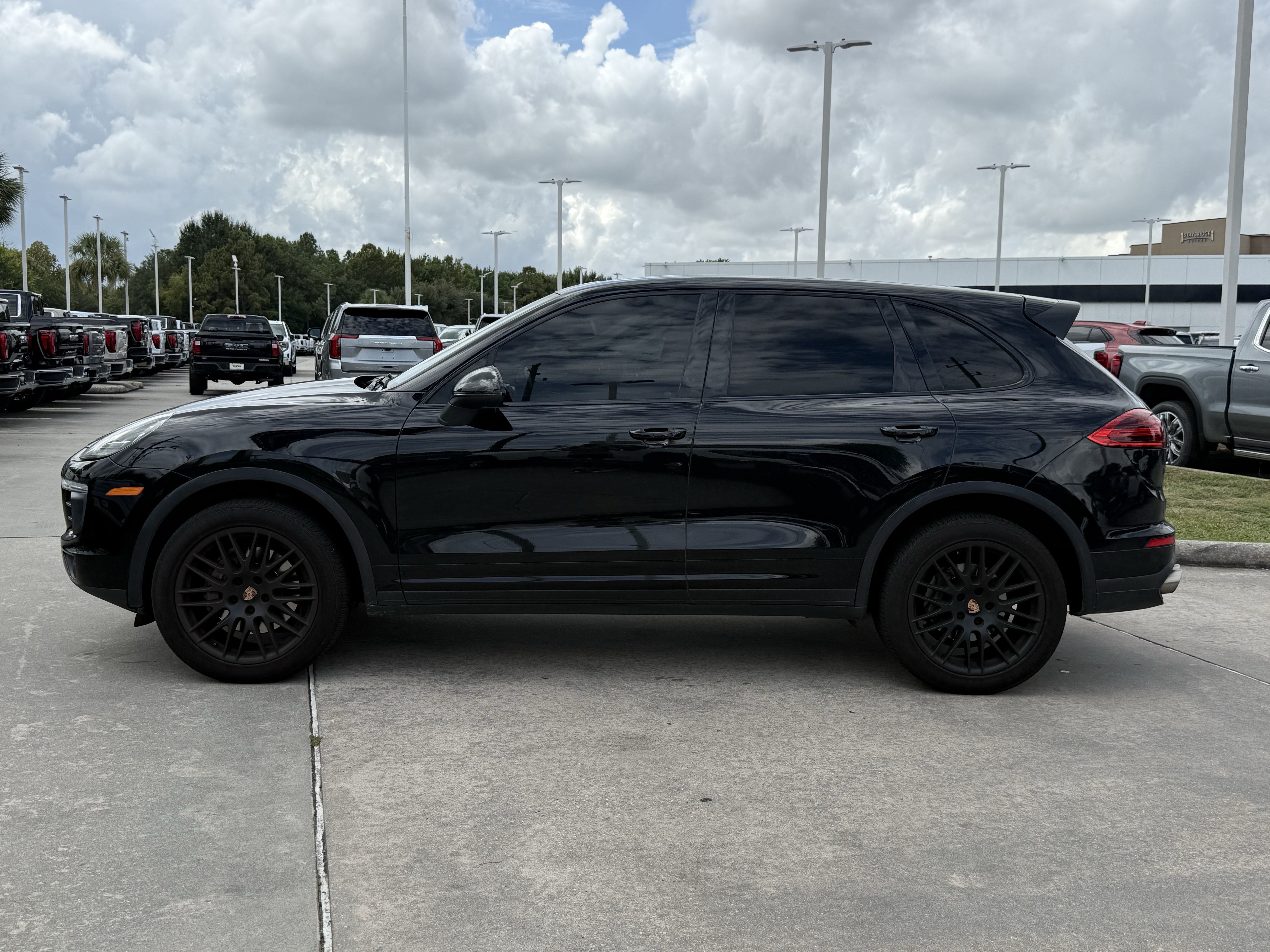 Used 2016 Porsche Cayenne S AWD/4WD image 8