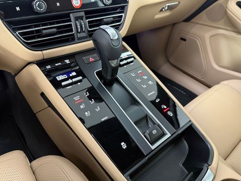 New 2026 Porsche Macan image 34