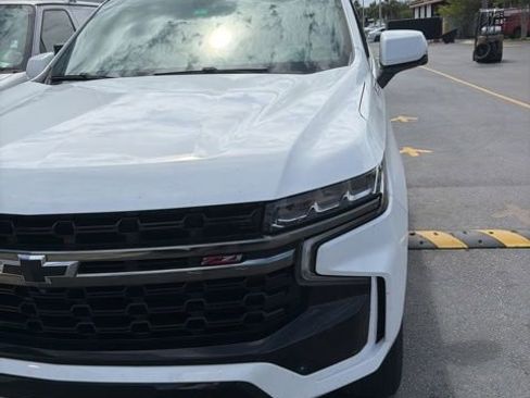 Used 2022 Chevrolet Tahoe Z71 w/ Luxury Package AWD/4WD image 30