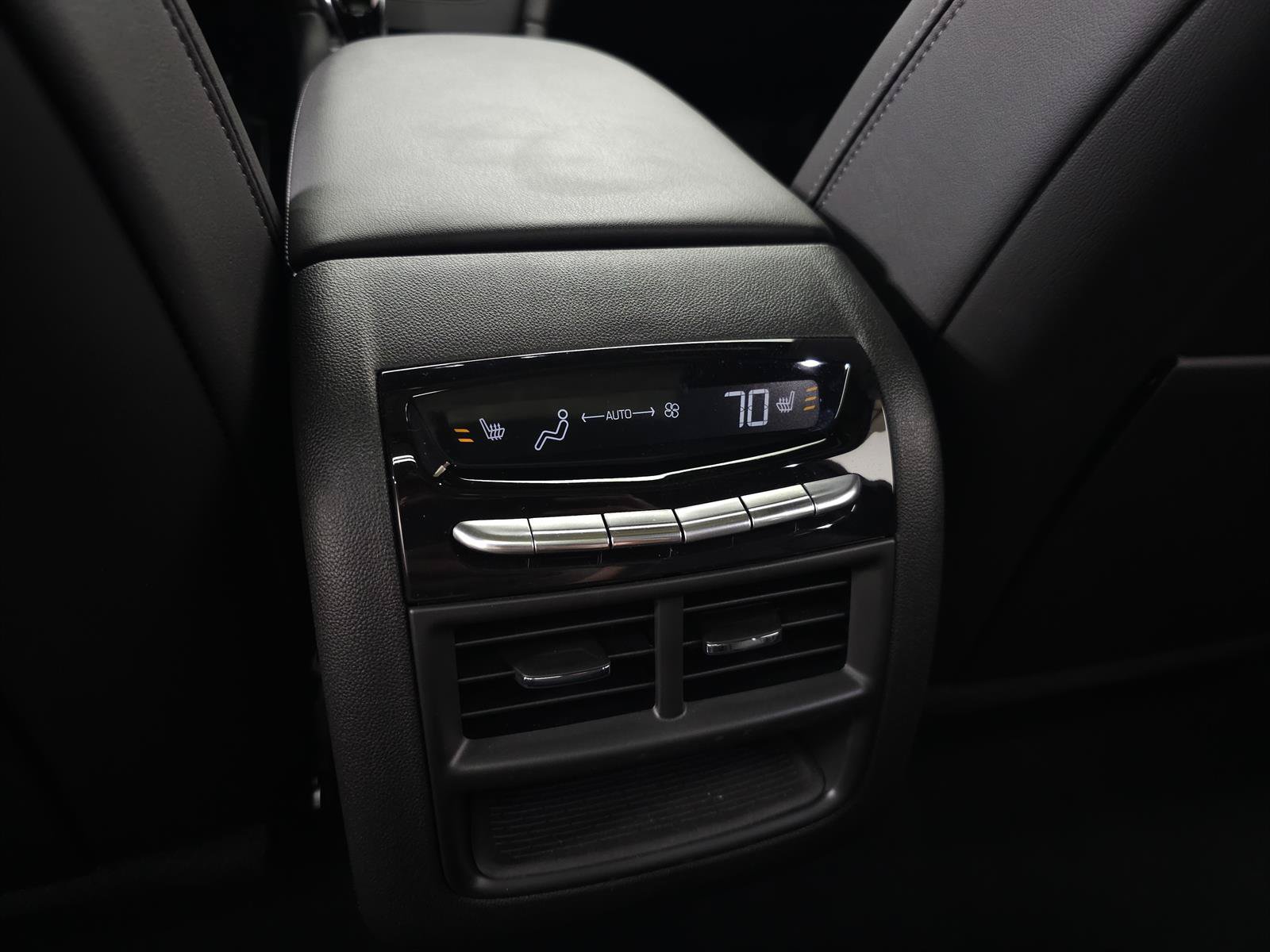 Used 2023 Cadillac XT5 Sportv w/ Technology Package AWD/4WD image 39