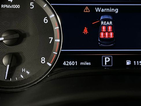 Used 2024 INFINITI QX80 Luxe image 17