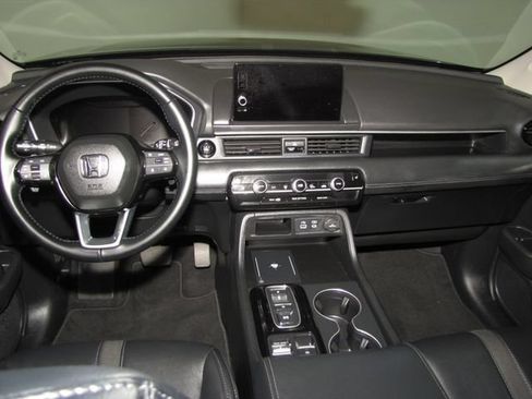 Used 2025 Honda Pilot EX-L image 13