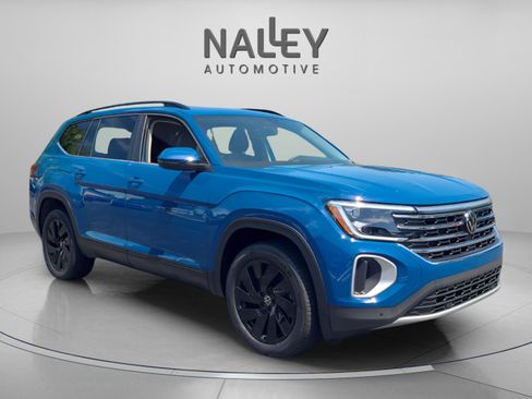 Used 2025 Volkswagen Atlas SE image 8