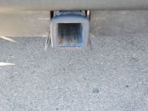 Used 2021 Ford Edge ST image 34