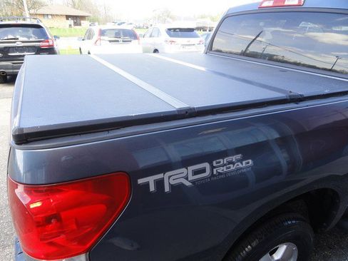 Used 2008 Toyota Tundra 4x4 CrewMax image 5