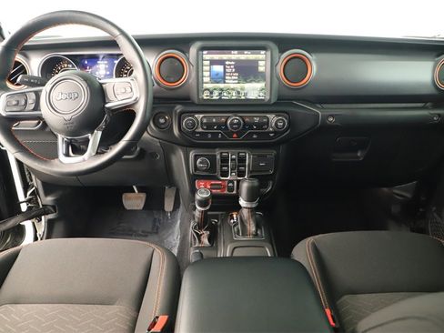 Used 2023 Jeep Gladiator Mojave w/ Cold Weather Group image 18