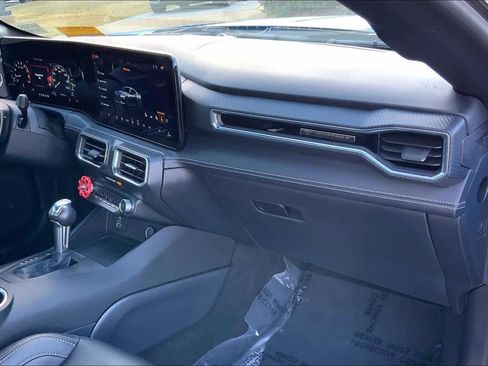 Used 2025 Ford Mustang GT Premium image 16