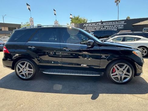 Used 2015 Mercedes-Benz ML 63 AMG 4MATIC w/ AMG Performance Package image 26