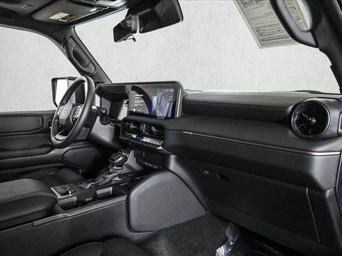 Used 2025 Toyota Land Cruiser image 22