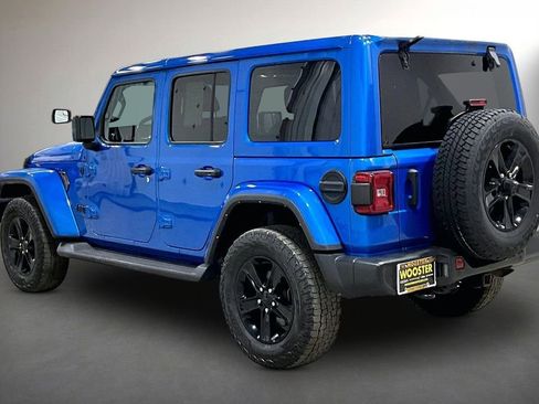 Used 2022 Jeep Wrangler Unlimited Sahara image 4