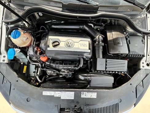 Used 2013 Volkswagen CC Lux image 24