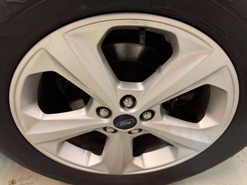 Used 2019 Ford Edge SE AWD/4WD image 35