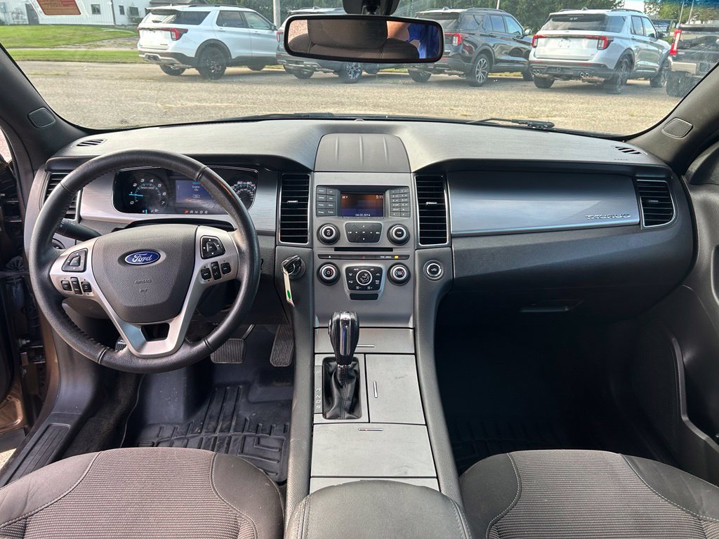 Used 2016 Ford Taurus SEL FWD image 13