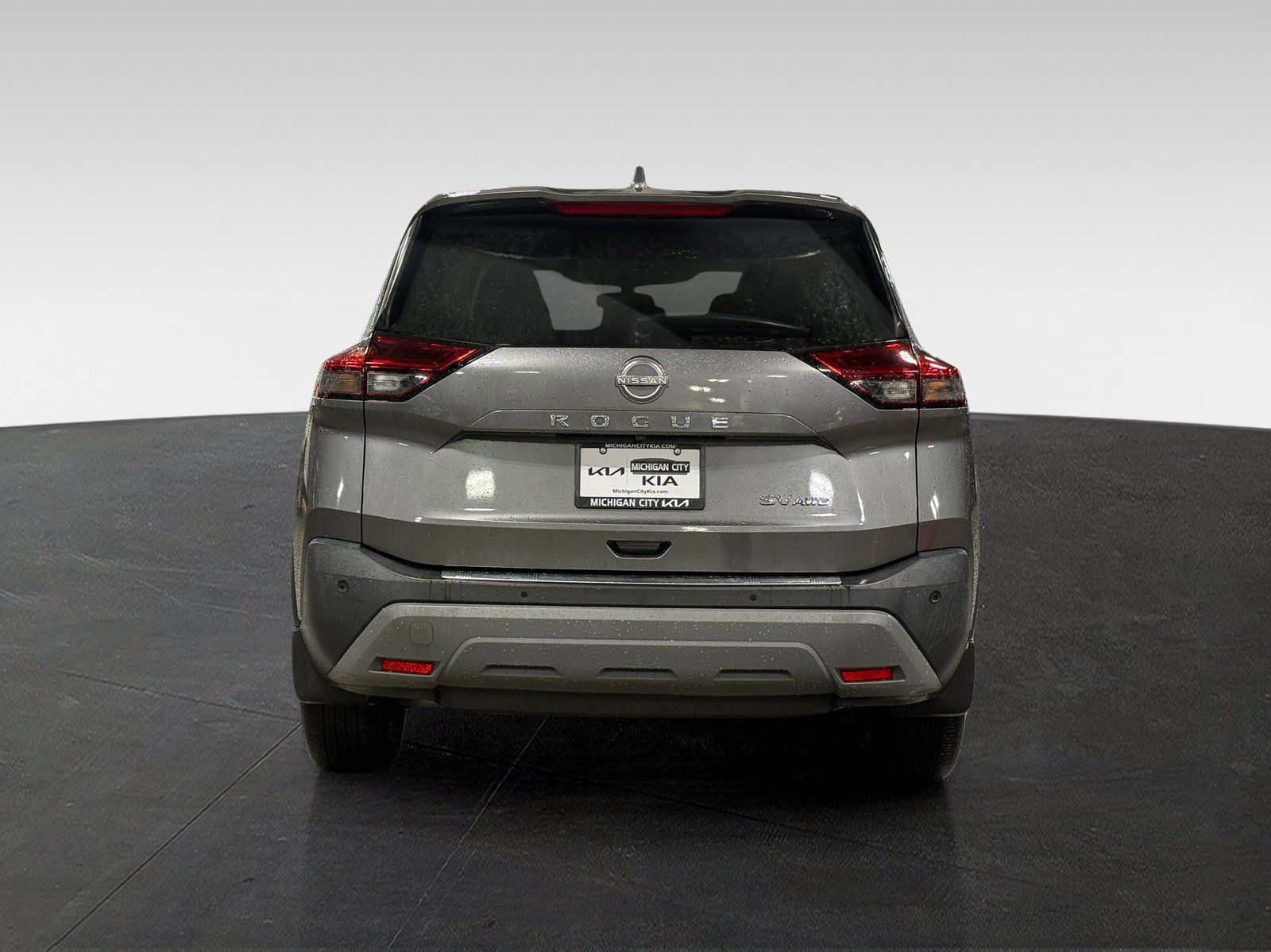 Used 2022 Nissan Rogue SV AWD/4WD image 6