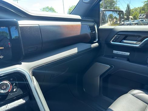 Used 2024 GMC Sierra 1500 Denali w/ Technology Package AWD/4WD image 41