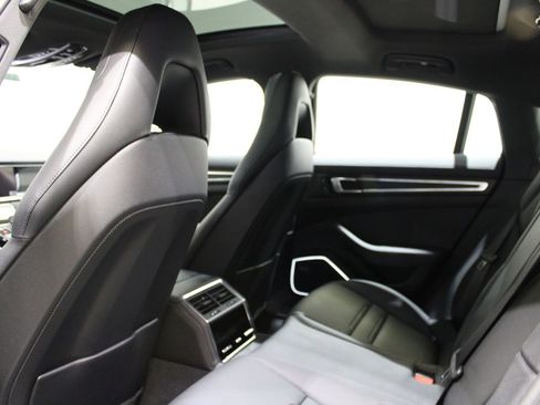 Used 2023 Porsche Panamera Platinum Edition image 23