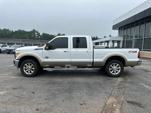Used 2012 Ford F250 Lariat w/ Lariat Interior Pkg AWD/4WD image 24