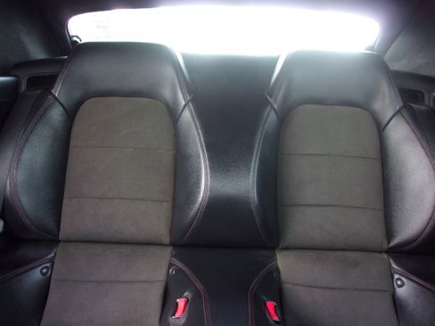 Used 2017 Ford Mustang GT Premium w/ Equipment Group 401A image 17