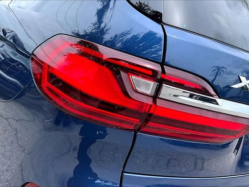 Used 2019 BMW X7 xDrive50i w/ M Sport Package AWD/4WD image 28