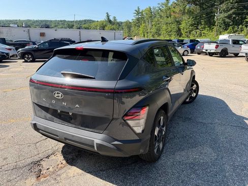 Used 2024 Hyundai Kona SEL w/ Convenience Package FWD image 2