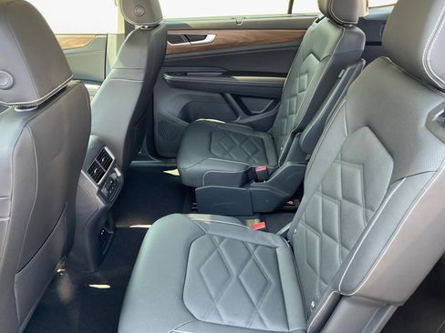 New 2026 Volkswagen Atlas SE image 12