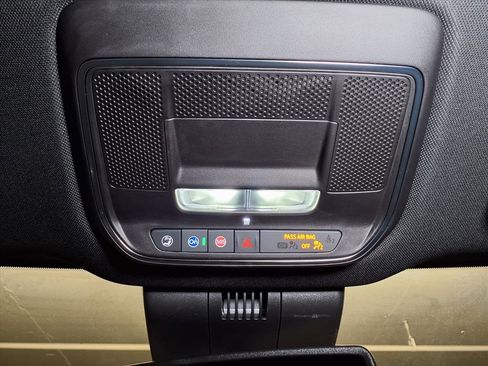 Used 2026 GMC Sierra EV Elevation image 18