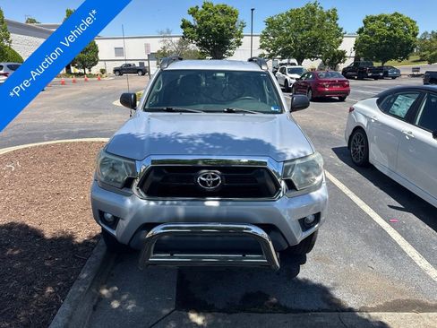 Used 2013 Toyota Tacoma PreRunner w/ TRD Off-Road Pkg RWD image 5