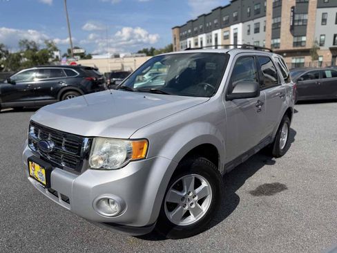 Used 2009 Ford Escape XLT FWD image 3
