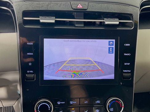 Certified 2023 Hyundai Tucson SE image 13