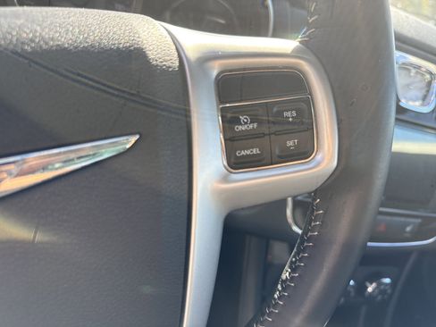 Used 2013 Chrysler 200 S image 19