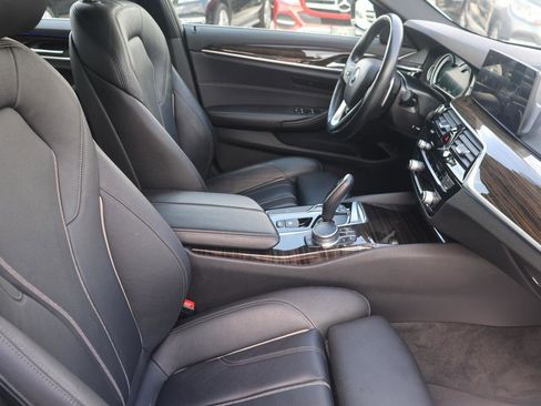 Used 2018 BMW 530i xDrive image 28