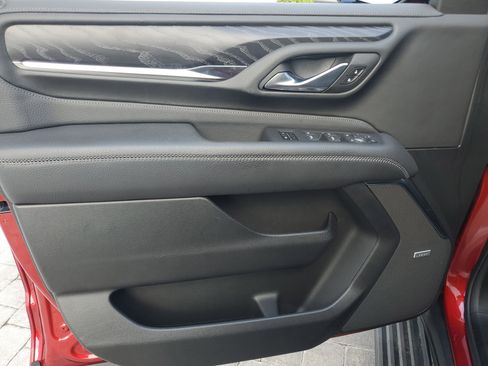 Used 2023 GMC Yukon Denali w/ Denali Reserve Package image 19