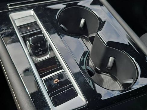 New 2026 Volkswagen Atlas Cross Sport SE FWD image 18