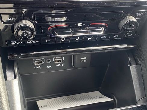 New 2025 Jeep Grand Cherokee L Laredo image 22