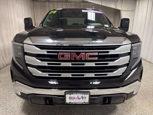 Used 2024 GMC Sierra 1500 SLE AWD/4WD image 8