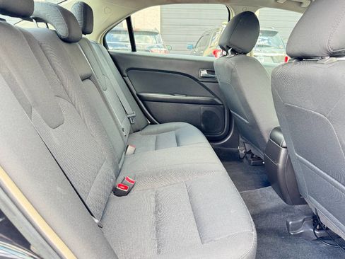 Used 2012 Ford Fusion SE image 12