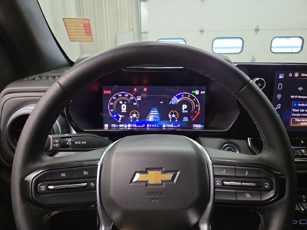 Used 2025 Chevrolet Colorado LT w/ Advanced Trailering Package AWD/4WD image 21