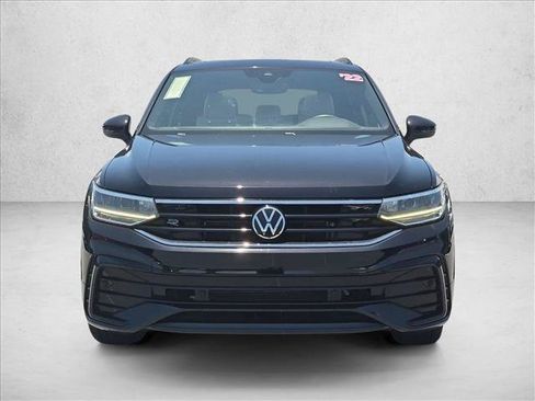 Used 2022 Volkswagen Tiguan SE R-Line FWD image 2