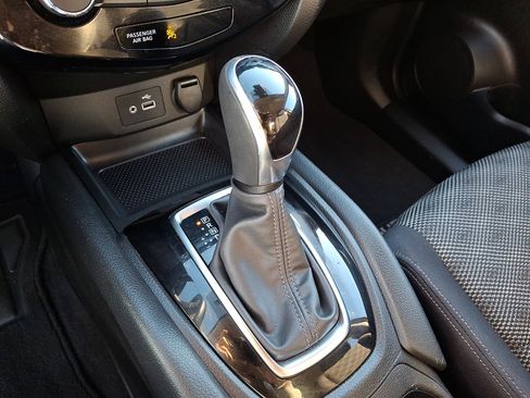 Used 2020 Nissan Rogue Sport SV w/ All-Weather Package image 15