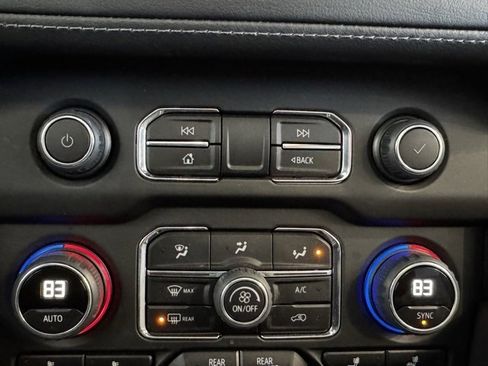 Certified 2023 Chevrolet Tahoe Z71 w/ Luxury Package image 17