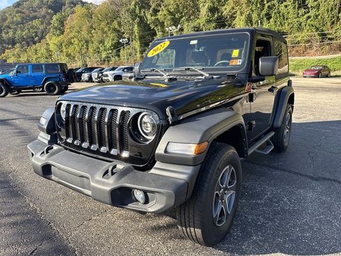 Used 2022 Jeep Wrangler Sport S image 9