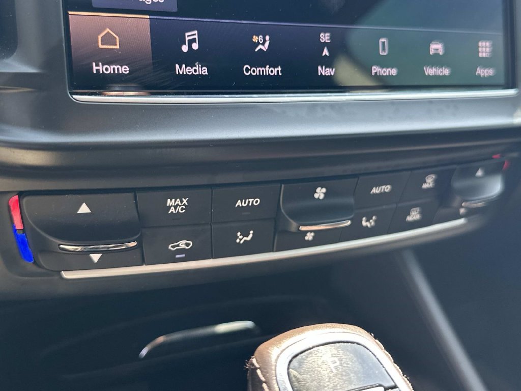 Used 2022 Maserati Levante GT AWD/4WD image 24