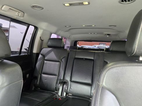 Used 2019 GMC Yukon XL SLT image 17