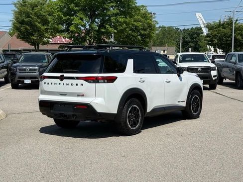 Certified 2026 Nissan Pathfinder Rock Creek AWD/4WD image 5