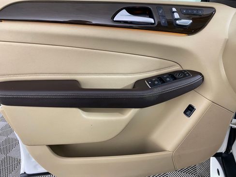 Used 2016 Mercedes-Benz GLE 300d 4MATIC image 11