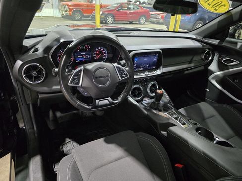 Used 2021 Chevrolet Camaro LT w/ RS Package image 36